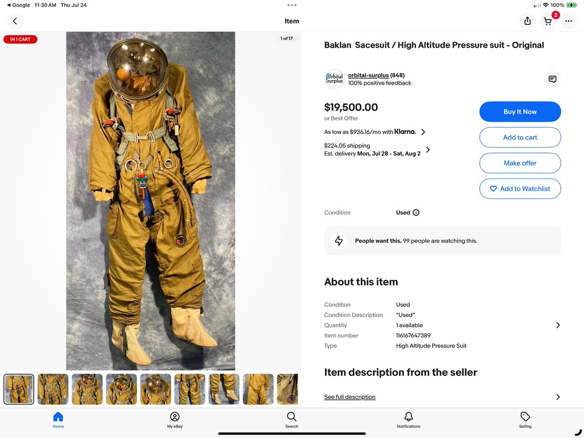 Habubrats71's tweet image. Maybe you need a cool outfit for Halloween? Looks like what my father would wear when he used to fly in the SR 71 Wow 😮