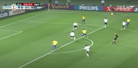 Afrosud's tweet photo. @futnostalgico Work of art: Kleberson/Cafu run on the wing , Rivaldo magic move and R9 final touch 🪄 https://t.co/Dm0e2hiOjJ