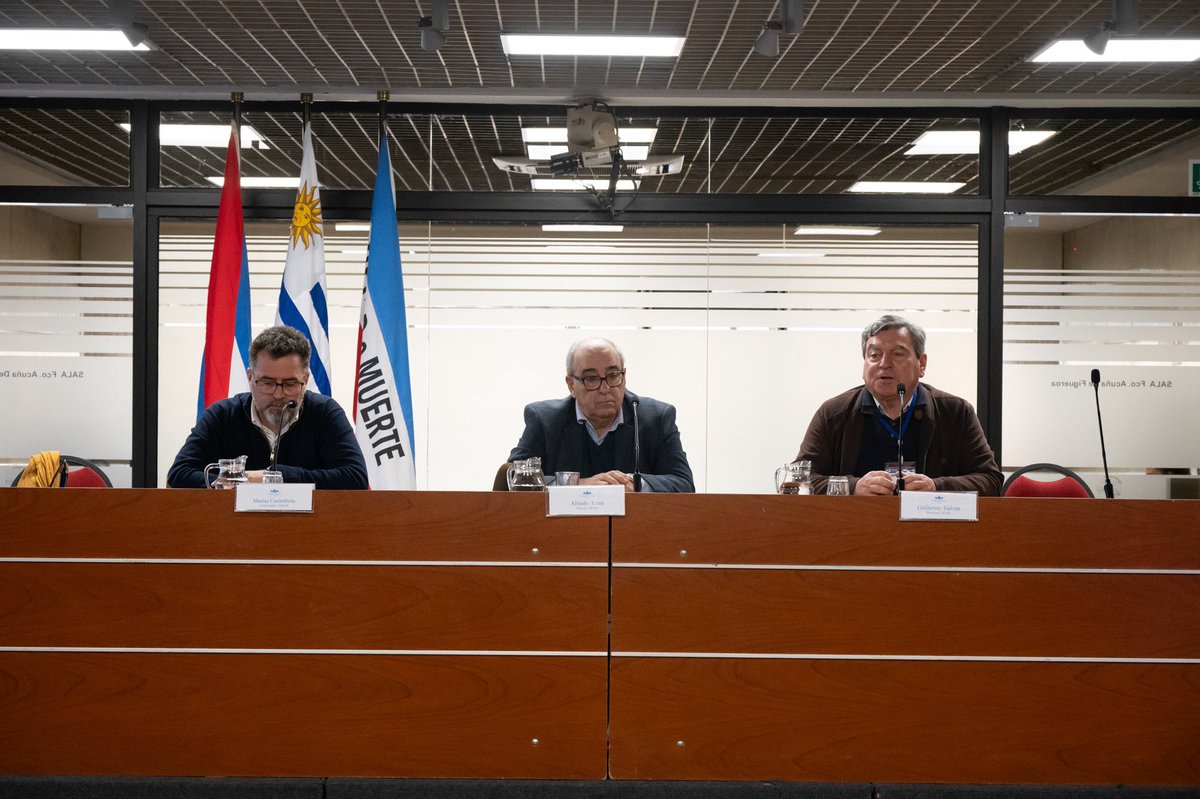 Parlamento_UY's tweet image. 🌾 | Esta mañana en la Sala Acuña de Figueroa, @INASE_UY realizó el taller sobre semillas criollas denominado: “Una Mirada Participativa para Actualizar el Marco Normativo”.
(+) goo.su/FNrGFln