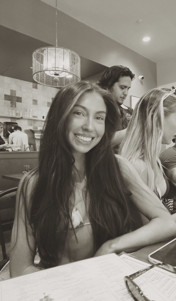 Em ♡ (@emileeamcmillen) on Twitter photo 