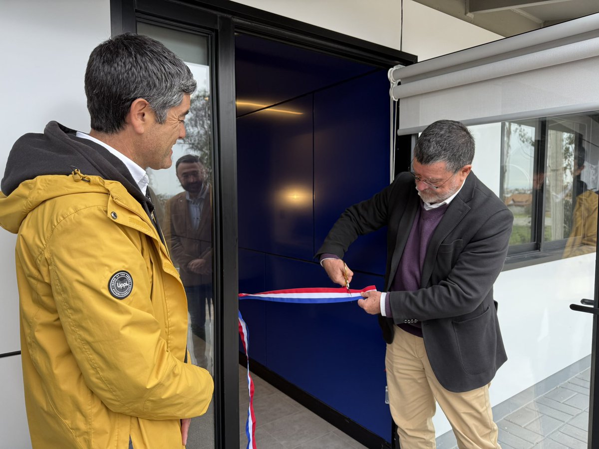 Carnegie Las Campanas Observatory (@lcoastro) on Twitter photo ¡Inauguramos nuestro nuevo edificio de IT y sala de ciencias! Este proyecto simboliza no solo un avance en nuestra infraestructura, sino también un paso más en nuestro compromiso con la innovación y el trabajo colaborativo en <a href="/LCOAstro/">Carnegie Las Campanas Observatory</a> ¡Inauguramos nuestro nuevo edificio de IT y sala de ciencias! Este proyecto simboliza no solo un avance en nuestra infraestructura, sino también un paso más en nuestro compromiso con la innovación y el trabajo colaborativo en <a href="/LCOAstro/">Carnegie Las Campanas Observatory</a>