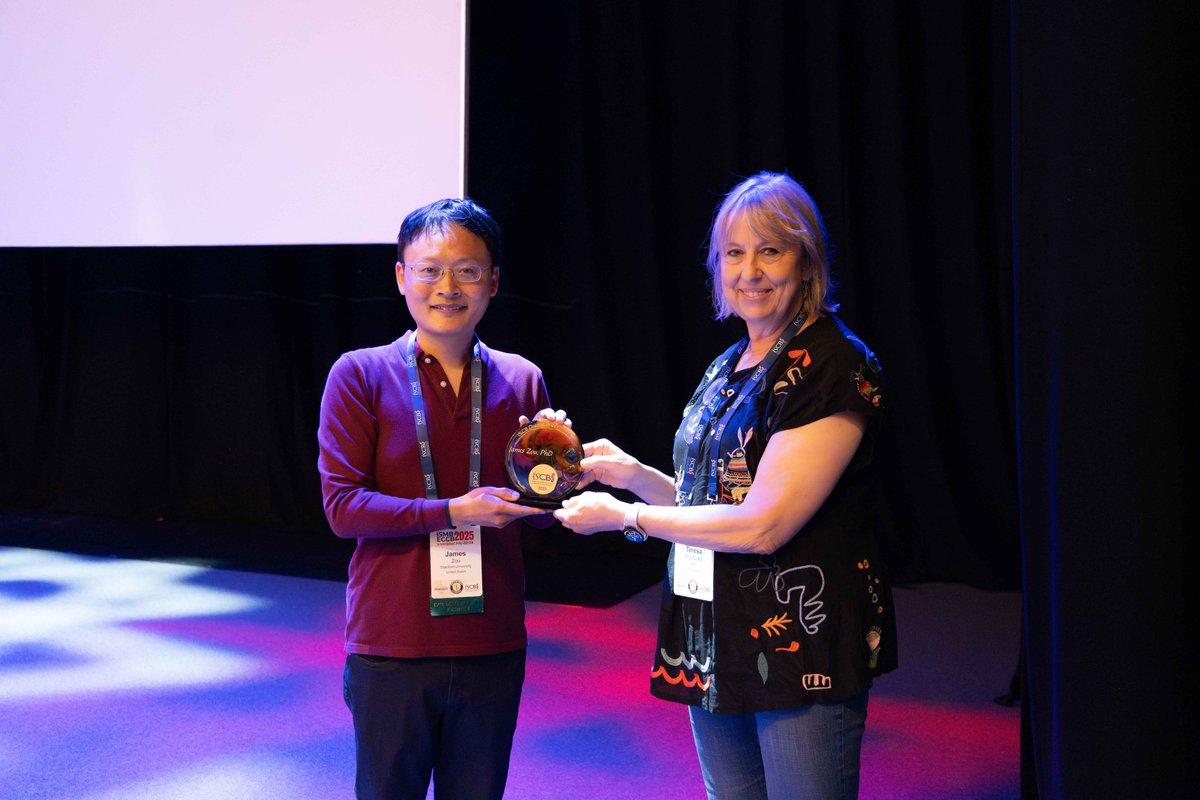 Incredibly honored and grateful to receive the Overton Prize at #ISMBECCB2025♥️ 

Many thanks to ISCB and my amazing students, collaborators and mentors!🙏