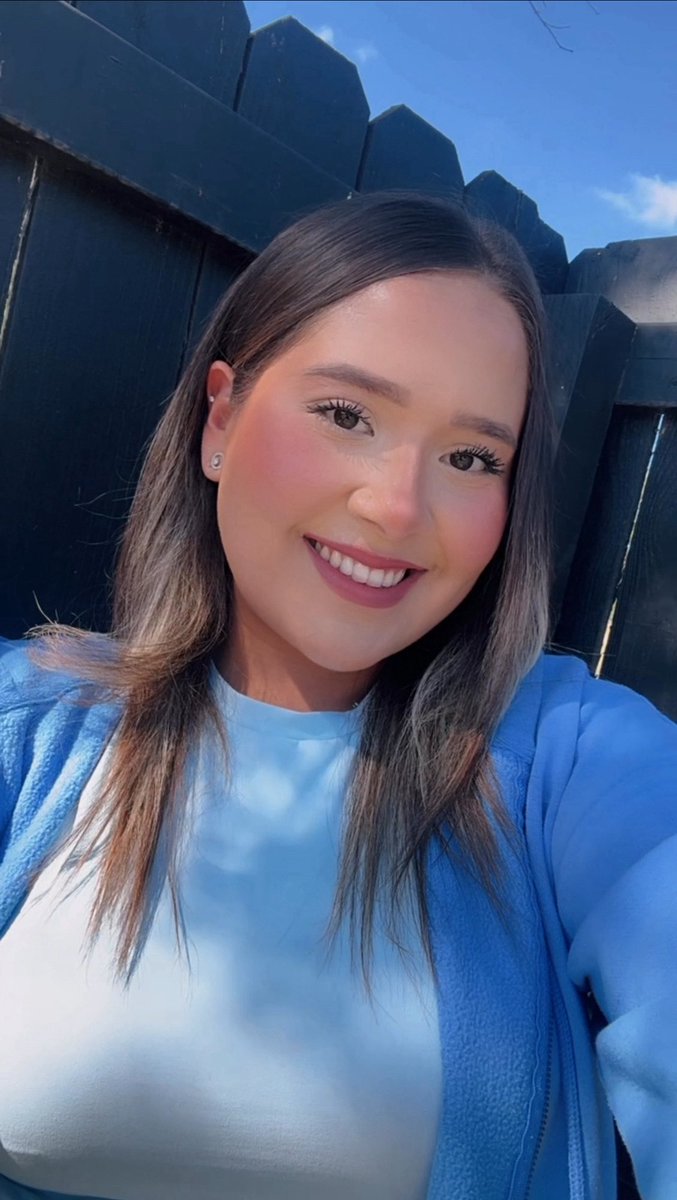 mrscruzzz's tweet image. Good morning!☀️
Hi, I’m Clarissa!👋
📖 4th grade Reading
🏫 Title 1 school in South TX.
💕 Starting yr 6
I still have 2️⃣1️⃣ items left on my classroom wishlist. I’d be so grateful for any movement today. Even a share goes a long way.
THANK YOU!🩵
amazon.com/hz/wishlist/ls…