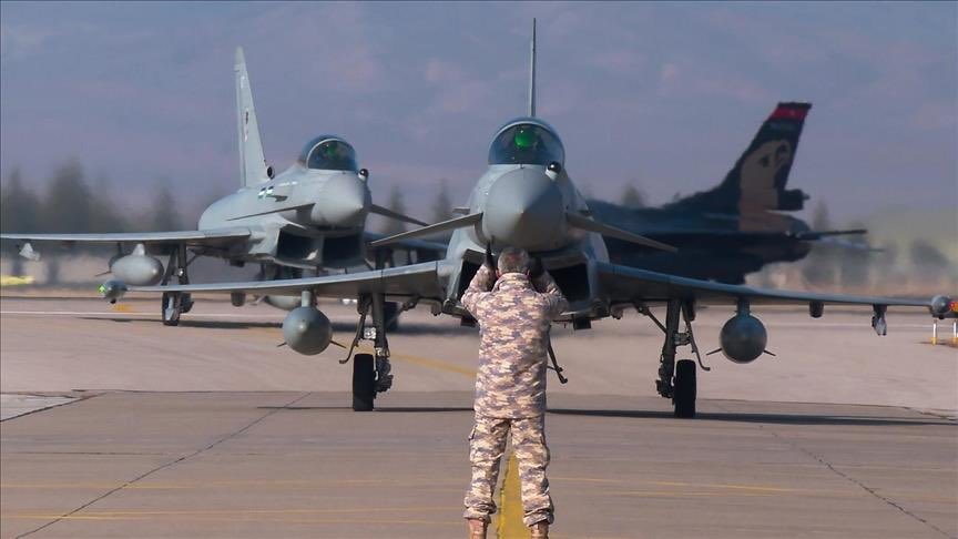 Sobrienegritepe's tweet image. The Turkish 🇹🇷 army, the 2nd-largest force in NATO,now appears to be the natural substitute for the decreased U.S. presence in Europe,Türkiye’s role in patrolling the Black Sea & protecting NATO’s southern flank,makes the Eurofighter agreement with Türkiye the future of defense.