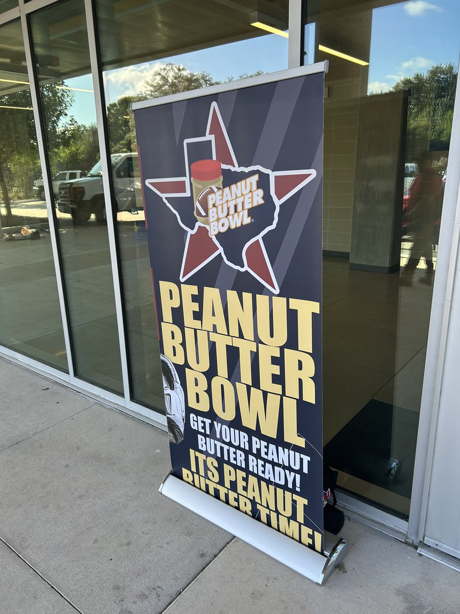 MattRoy_TV's tweet image. Football season is around the corner, and that means it’s Peanut Butter Bowl time!
364,000 jars donated since 2016 have fed an estimated 1.5 million people
100+ schools are collecting PB to try and win the Champions cup
Go to Peanutbutterbowl.com to donate!