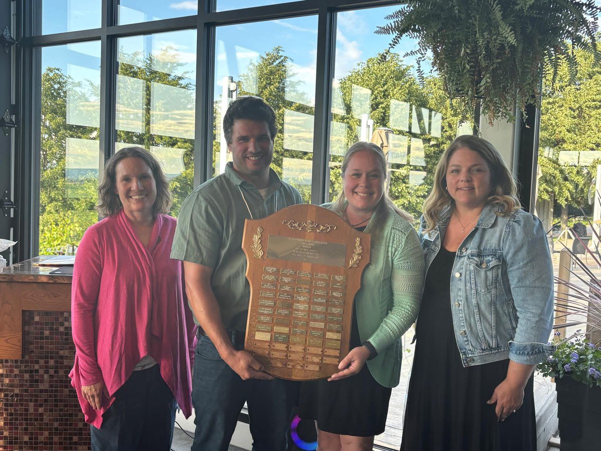 (July 23, 2025-WolfvilleNS) Katie Campbell and William Spurr of Spurr Brothers Farm located at Wilmot NS, were named Atlantic’s Outstanding Young Farmers for 2025! 👏

oyfcanada.com/nominees/2025-…