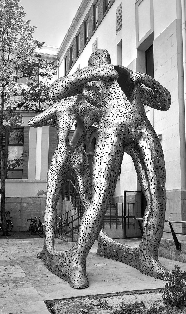 A pecho descubierto la vida va causando su efecto, que vivir no sintiendo es dejarse el corazón fuera de este juego. 
Que vinimos a darlo todo y yo siempre lo apostaré todo al rojo❤️
<a href="/Poemas_del_alma/">Poemas del Alma</a> 
<a href="/Poetas_Nuevos/">Poetas Nuevos</a> 
<a href="/PoesiaYRelatos/">Poesía y relatos</a> 
<a href="/Clubpoetasblog/">Club de los poetas</a> 
<a href="/poemame_poesia/">Poémame</a>