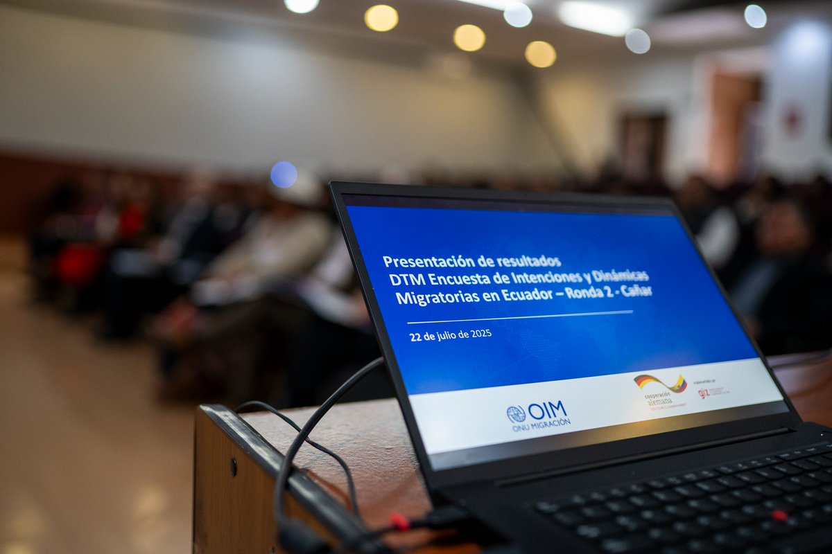 CancilleriaEc6's tweet photo. La Emb. Mónica Martínez, DZ6 de @CancilleriaEc, fue panelista en la presentación de la #ENIDIM en Azuay y Cañar.
📍Evento Rrealizado en Universidad Católica de Cuenca, campus Azogues, organizado por @OIM_Ecuador y @gizecuador.
#MigraciónConSentido #PolíticaMigratoria #Zonal6 https://t.co/1Jm4WAM6xV