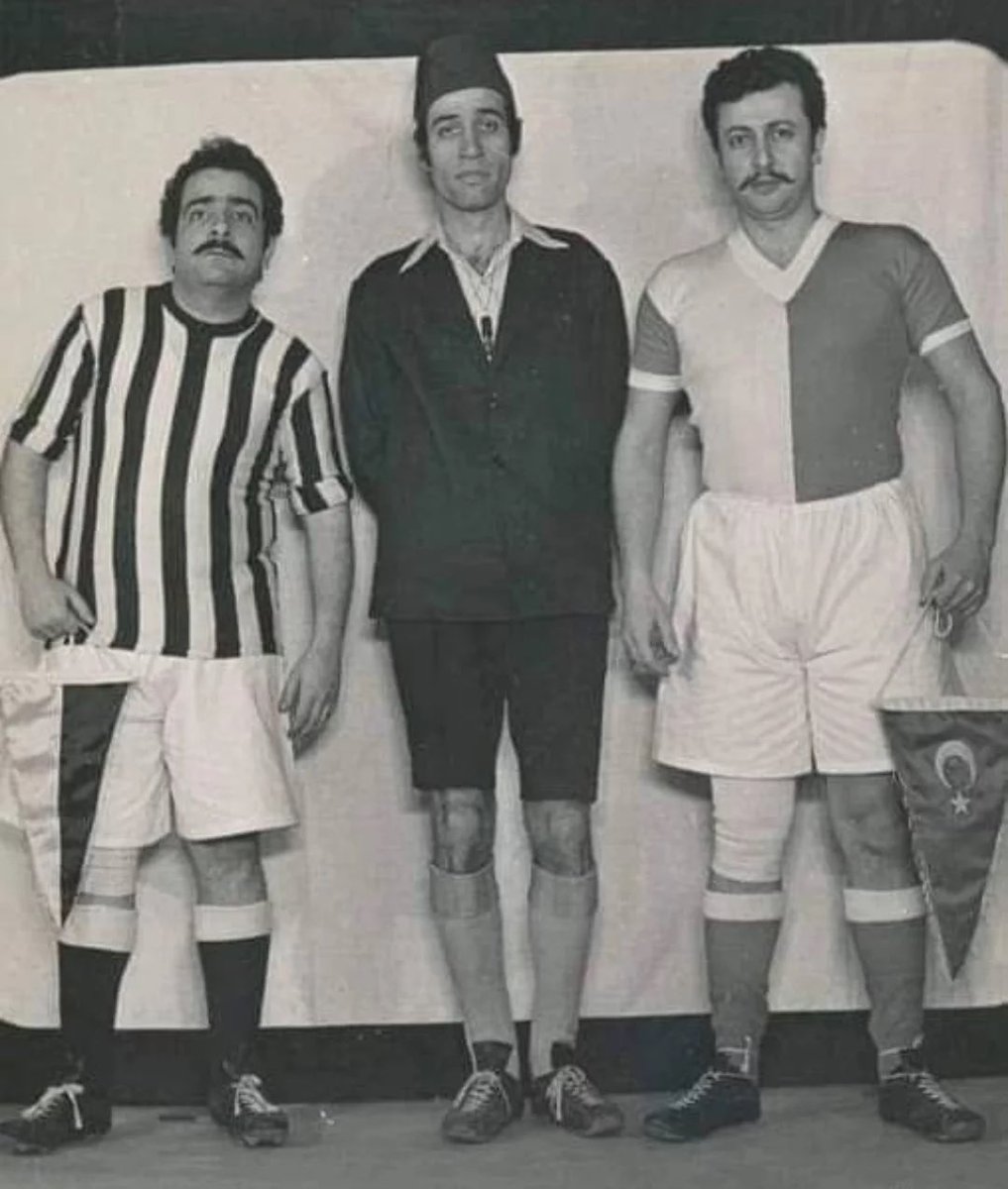 70’li yılların başlarında; Zeki Alasya, Kemal Sunal ve Metin Akpınar, Devekuşu Kabare yıllarında. #TBT

#paribu #paribucom