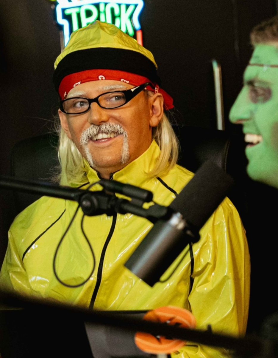 RobboHarry's tweet image. Hulk Hogan has passed away. RIP u will live on forever. Cant believe it. I wanna run to u. Really cant believe this. @