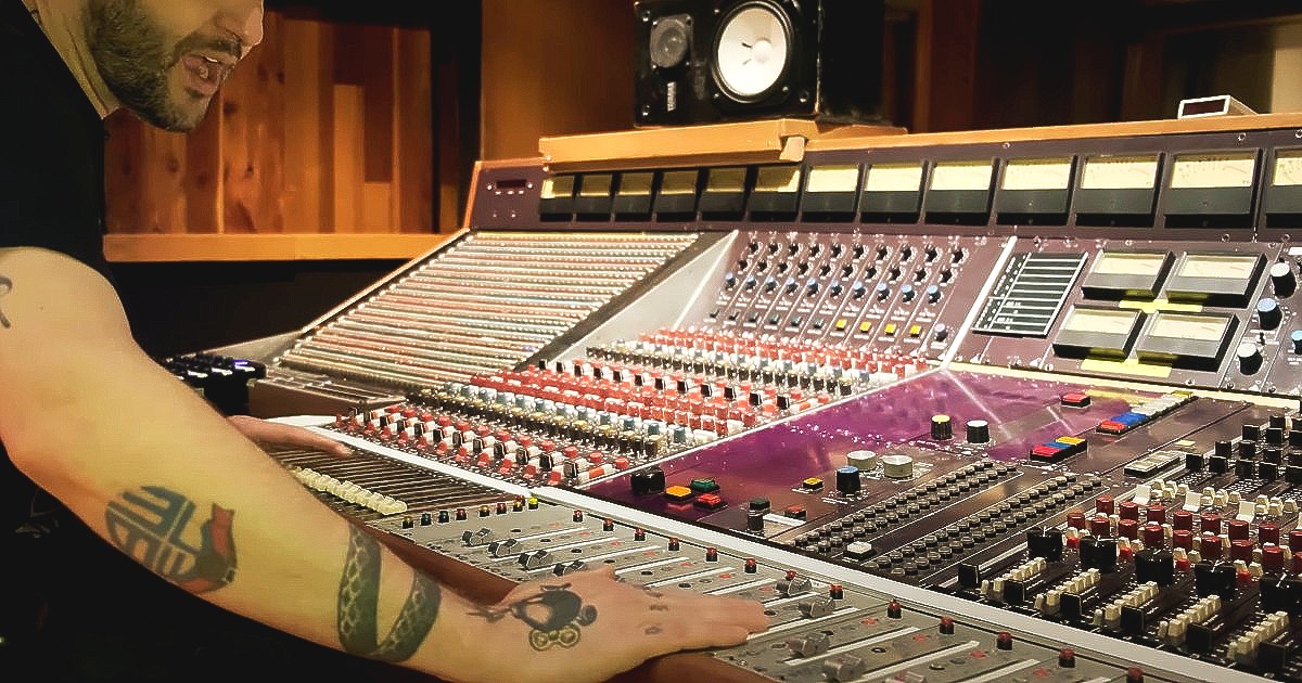 In Episode 4 of Inside <a href="/EastWestStudios/">EastWest Studios</a>, Grammy-winning engineer Greazy Wil explores Studio 3 delivering a passionate and thorough walkthrough of the Trident A-Range console.

Watch now to step into the room where timeless records were born.
▶️ bit.ly/4m9spkB
