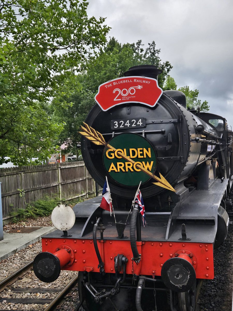 CllrJRussell46's tweet image. Amazing morning with @bluebellrailway as part of @railway200 celebrations. Fantastic to see inside the Inspiration train - an interactive museum travelling the country promoting the history and engineering feats of our railways.