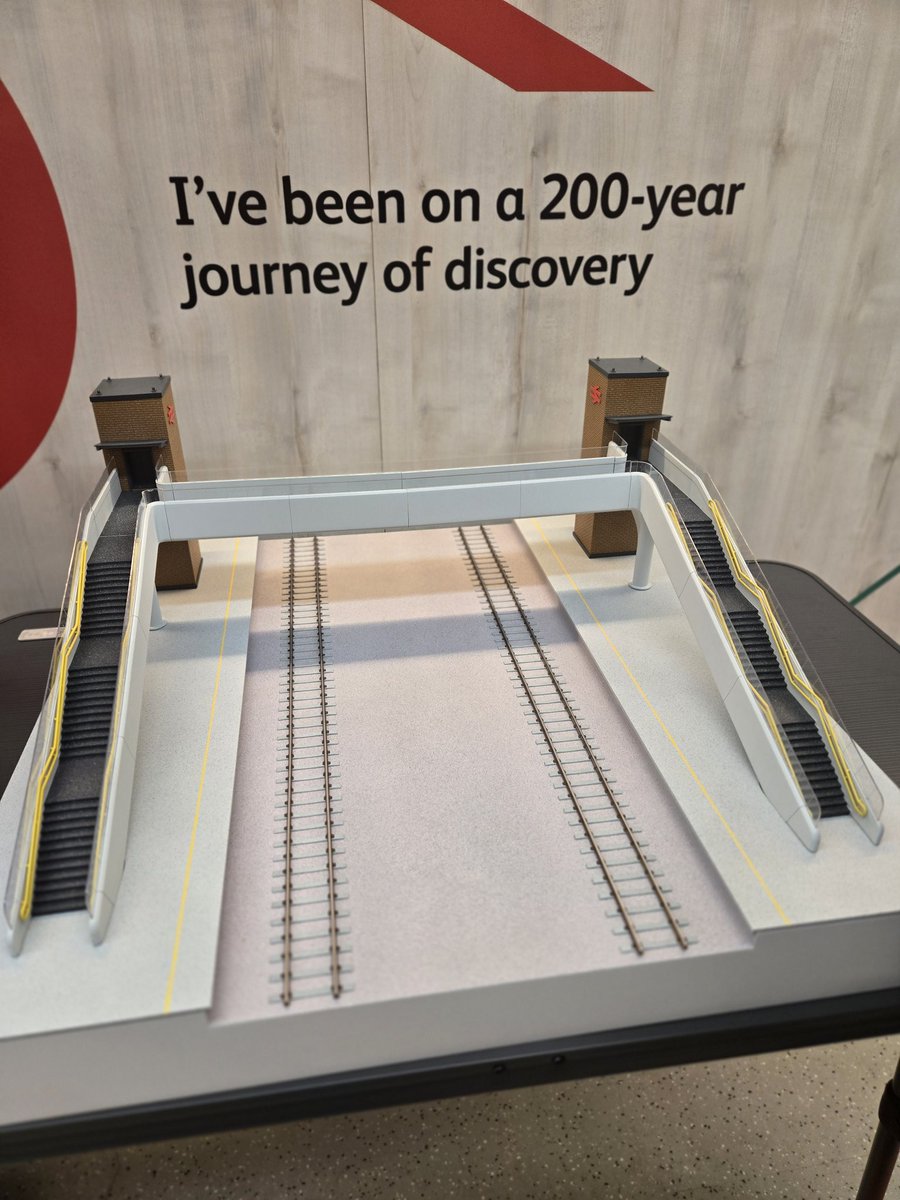 CllrJRussell46's tweet image. Amazing morning with @bluebellrailway as part of @railway200 celebrations. Fantastic to see inside the Inspiration train - an interactive museum travelling the country promoting the history and engineering feats of our railways.