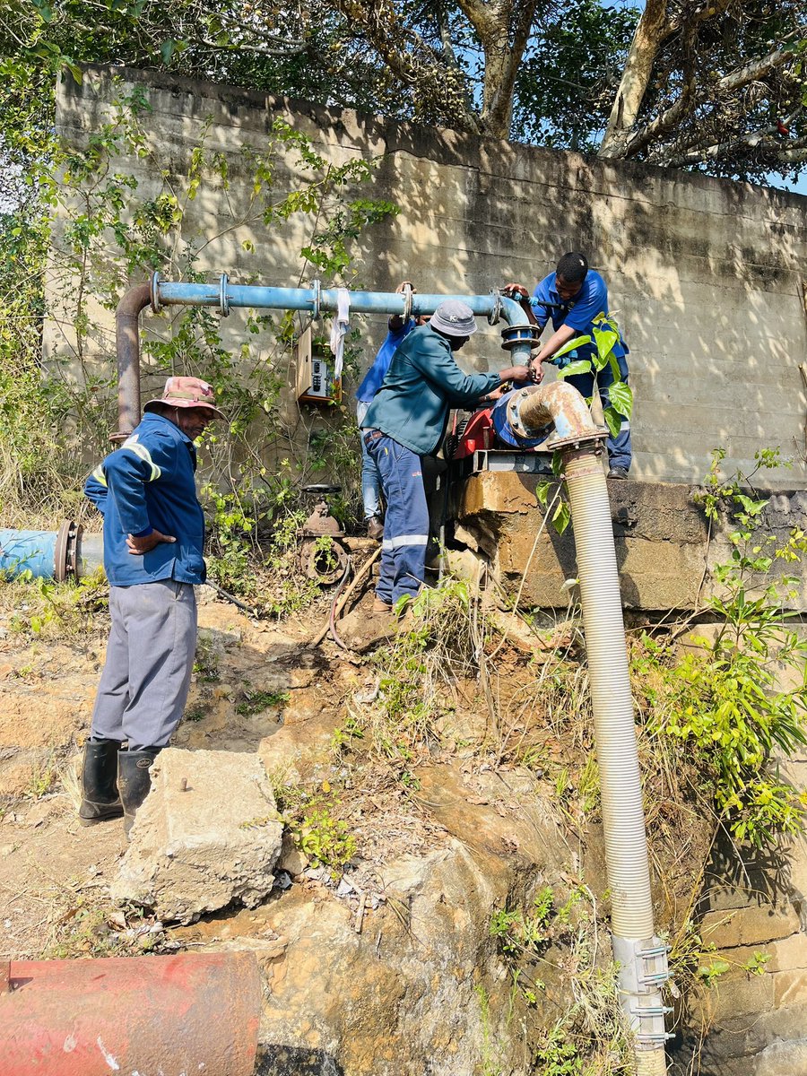 EFFward11's tweet image. The long damaged Foot-Valve of the old Figtree pump yakaHoyi has now been replaced to allow for the extraction of raw water at the Nkomazi River. The pump will now be fully functioning which will give additional volume to the existing supply of Water in KaHoyi village…