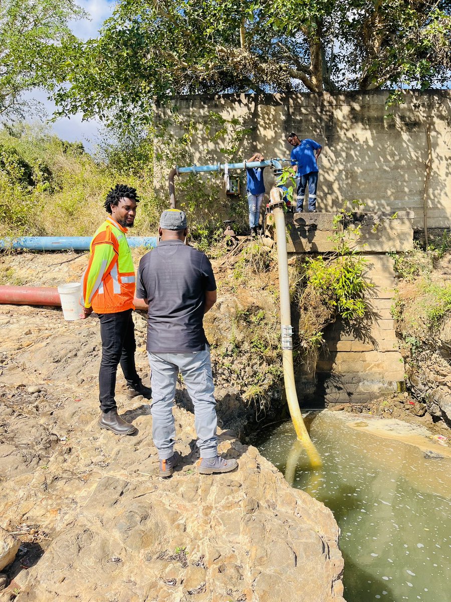 EFFward11's tweet image. The long damaged Foot-Valve of the old Figtree pump yakaHoyi has now been replaced to allow for the extraction of raw water at the Nkomazi River. The pump will now be fully functioning which will give additional volume to the existing supply of Water in KaHoyi village…