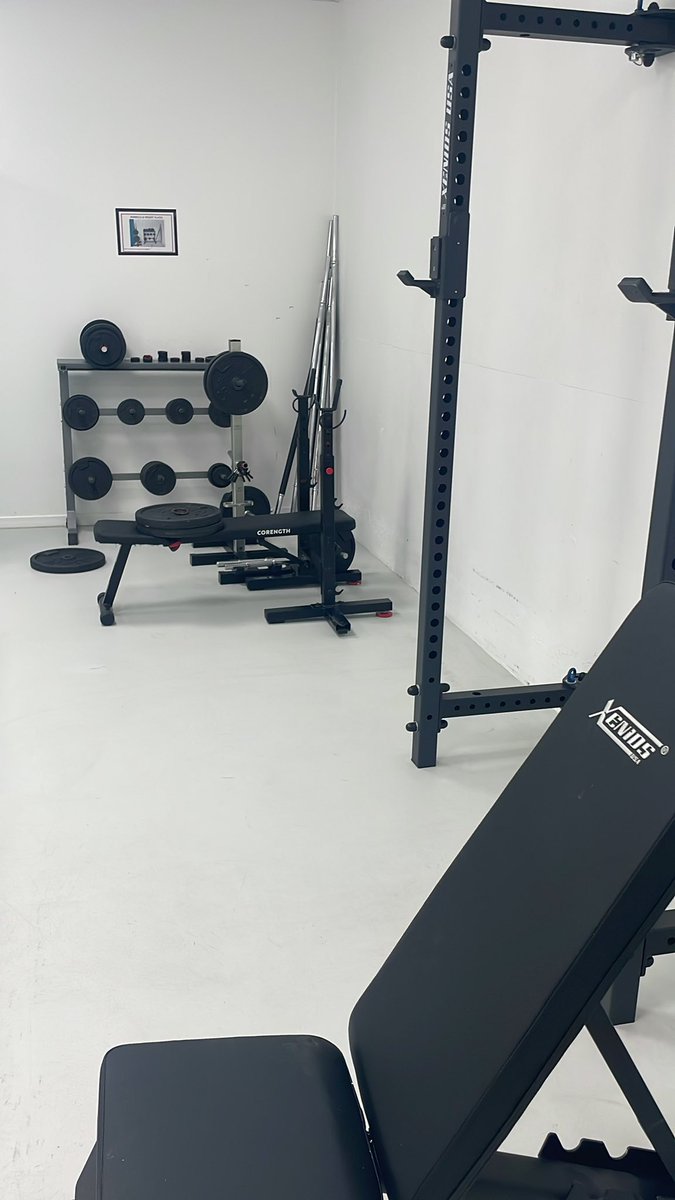 Don’t forget to hit the gym and have at least one healthy habits beside the gambling one for sure ! 
Searching for the best token between reps if one of ya got any … 👀