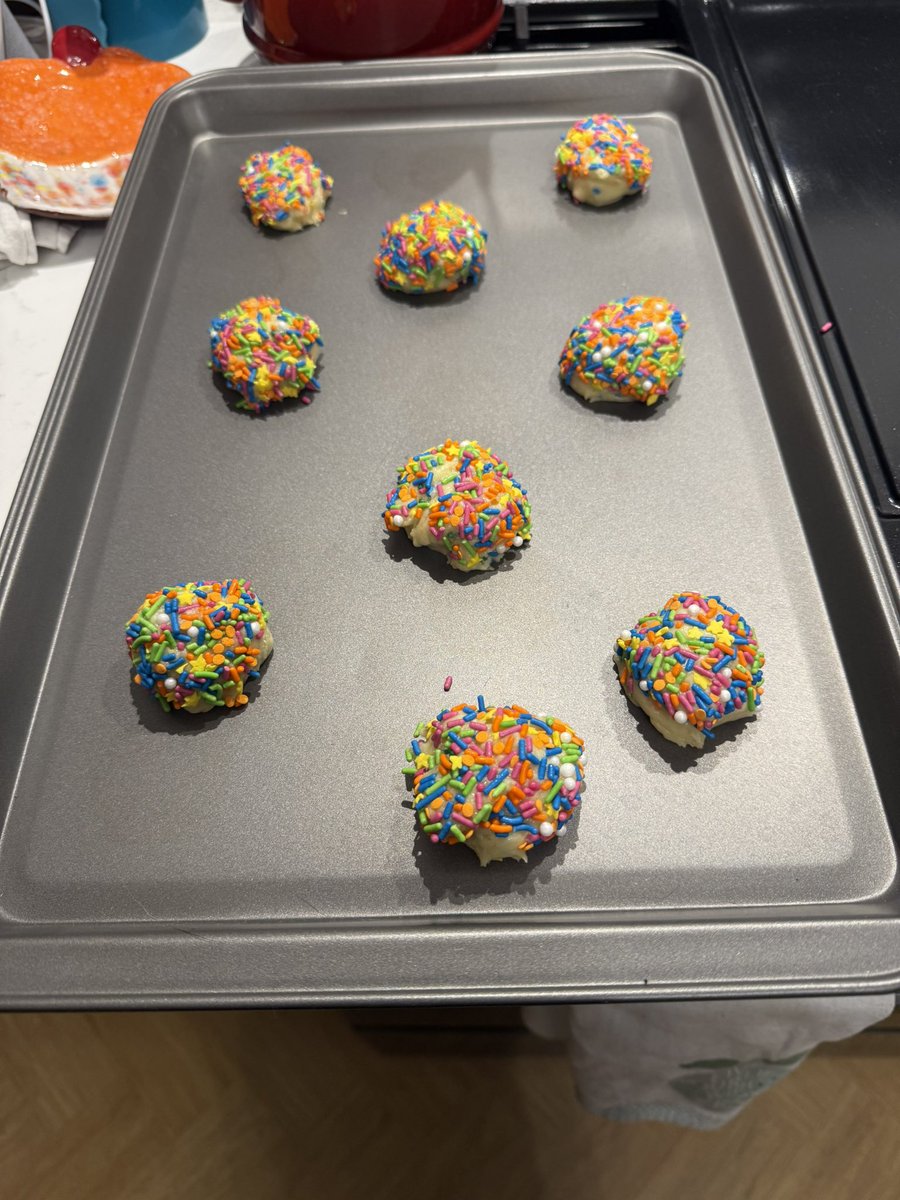 YesLadyRose's tweet photo. Yes, I can bake too! Funfetti cookies could be yours as a special treat. #prodom #femdom #dommymommy #philadelphia #sweettreats #cookies https://t.co/r14aXtZmLc