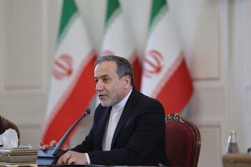 maryam_rezaeiii's tweet image. آقای #عراقچی: ما به غنی سازی ادامه خواهیم داد
مذاکره با اروپاییها جدید نیست
ما به این گفتوگوها ادامه می دهیم برای اینکه بدانند مواضع ایران بعد از جنگی که رخ داد تغییر نکرده است.