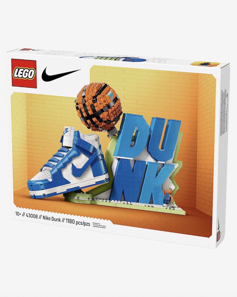 SNKR_TWITR tweet media