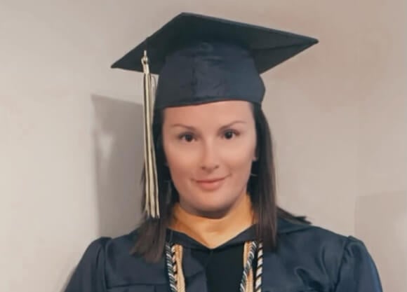 QuinnipiacU's tweet image. “I was just amazed to think, ‘Wow, I did all this.’ I was just determined. I studied and I did my work.”
First-generation college graduate and working professional Jamilynn Miller ‘24, MBA ‘26 finds success through QU's flexible online curriculum: go.qu.edu/Miller24