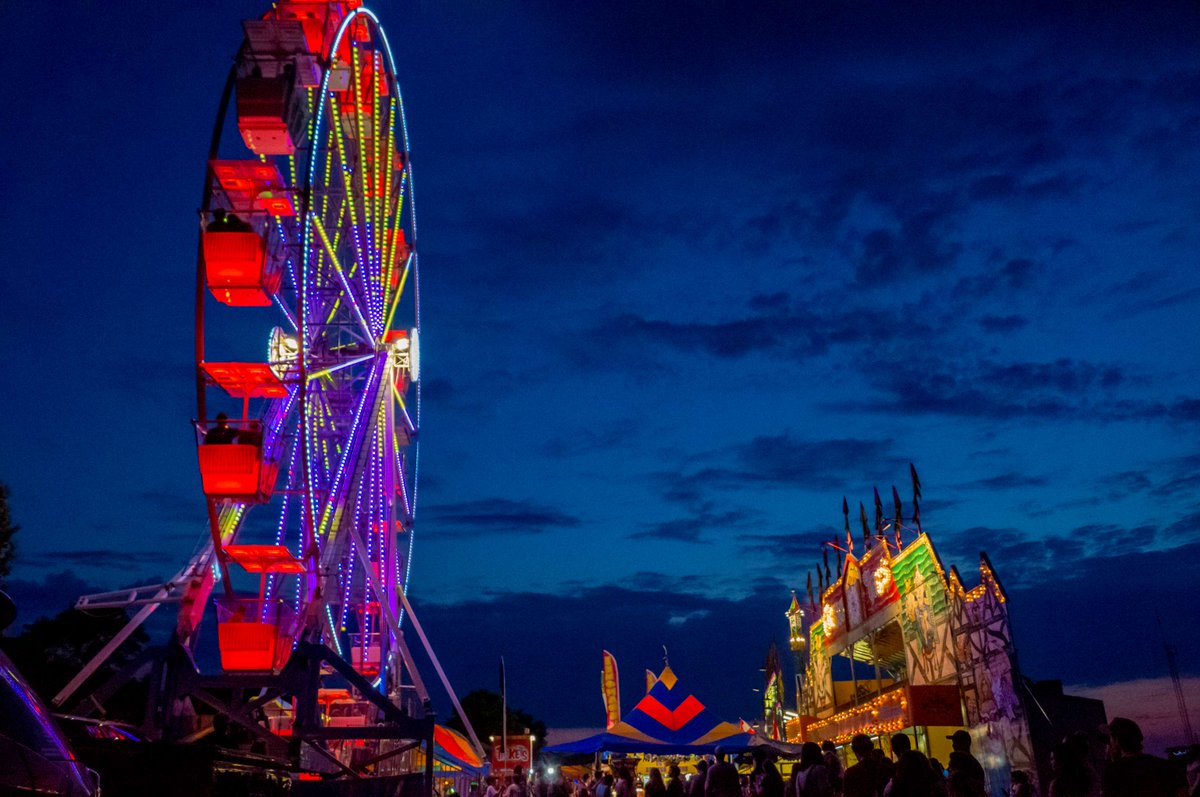 sunyoswego's tweet image. Happy Harborfest! π We're proud to partner with Oswego County to host free shuttles from SUNY Oswego and sponsor kids' programming this weekend.
π Shuttles loop daily from Romney:
Thurs: 4 p.m.β11:58 p.m.
FriβSat: 10 a.m.β12:11 a.m.
Sun: 10 a.m.β7:04 p.m.
See you there! ππ