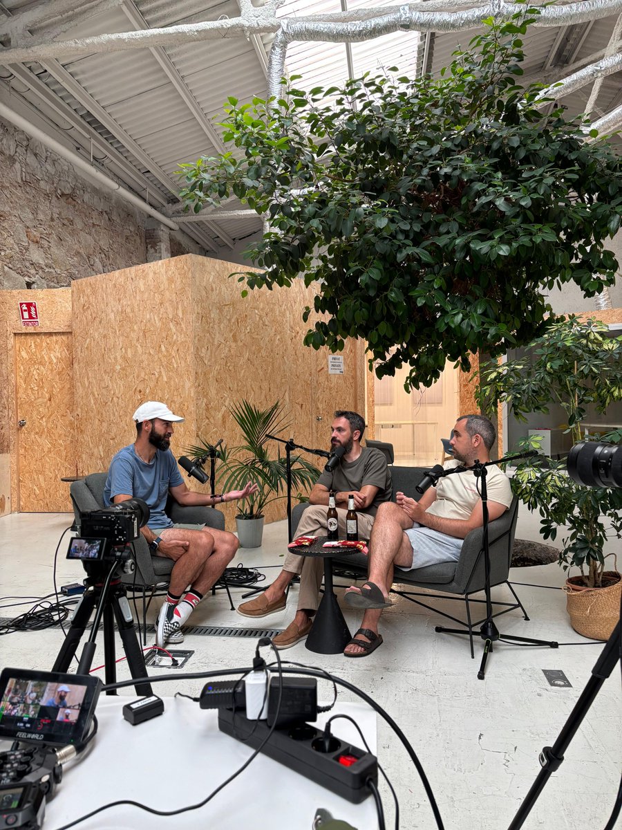 itnig's tweet image. 💥 ¿Qué harías si una empresa tech gigante te llama con una oferta de 500M€?
Esta semana en Itnig charlamos con @elwatto co-founder de RevenueCat, sobre decisiones que marcan un antes y un después.
🎙️ Escúchala aquí → youtu.be/bNrrbY2Rkuk
