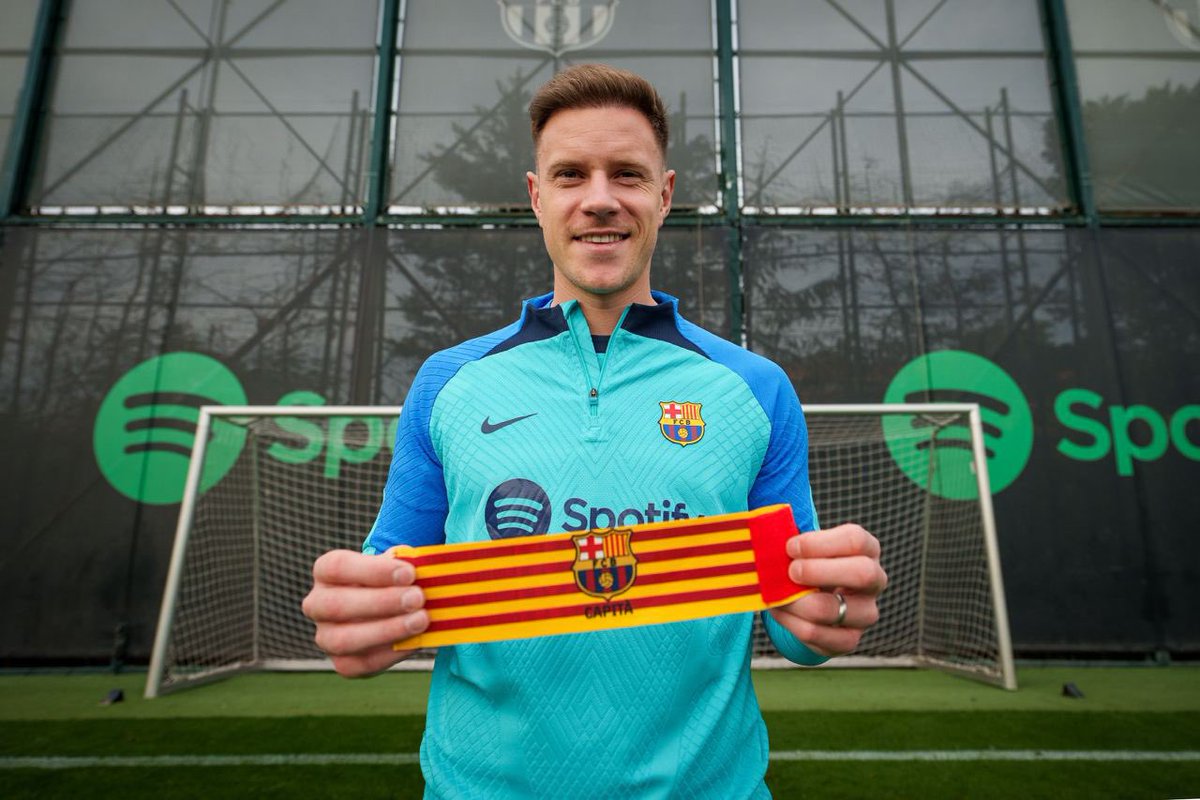 AnabellaMarvy's tweet photo. Worst captain in the history of Barcelona https://t.co/F9CglEOEfz
