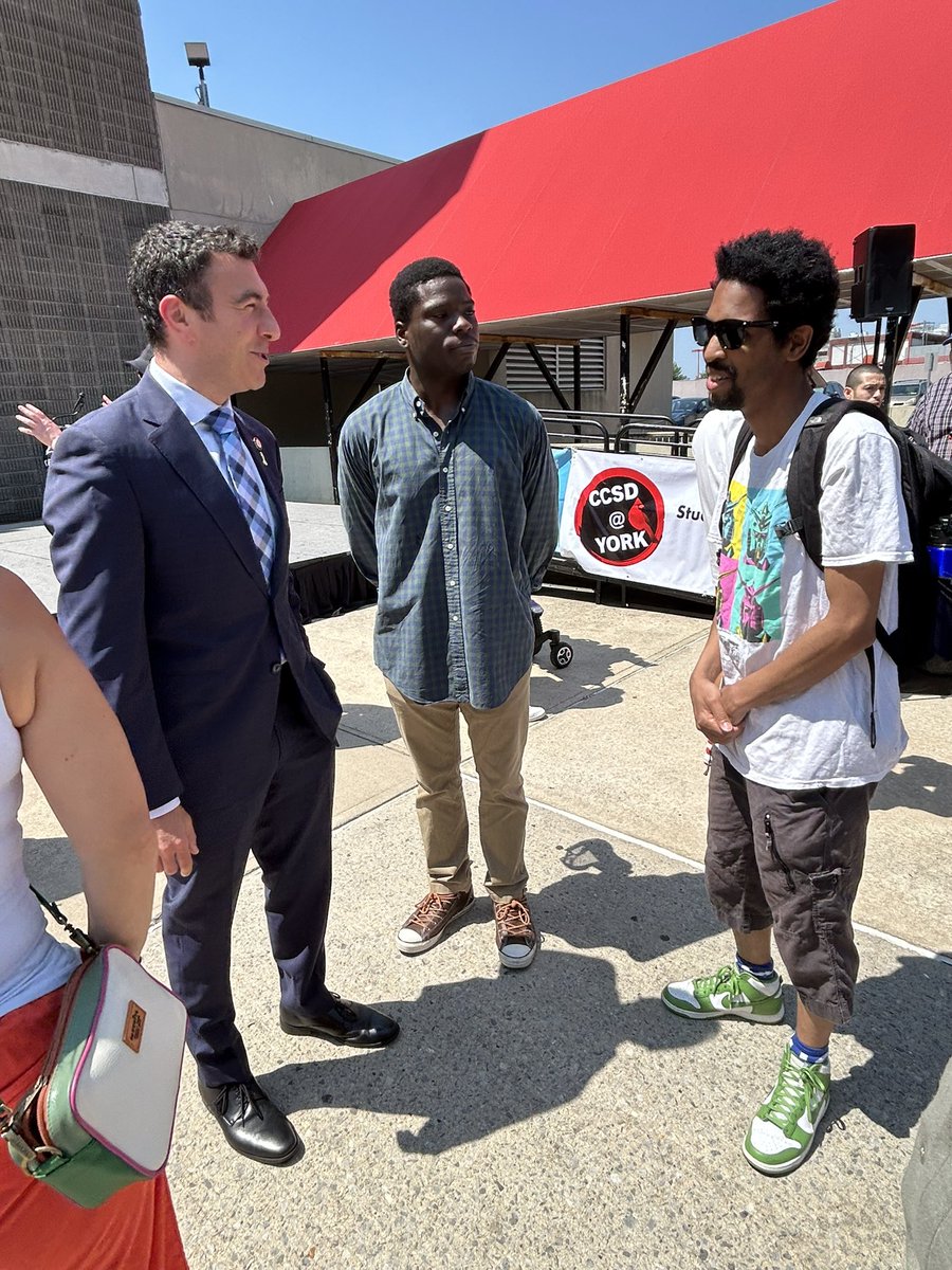 Council Member Eric Dinowitz (@ericdinowitznyc) on Twitter photo I’m at <a href="/QC_News/">Queens College | The City University of New York</a> today to celebrate the 35th anniversary of the signing of the ADA into law. The fight for enhanced access, dignity, and inclusion continues, and I’m excited to be here to stand with our disability community and <a href="/CUNY/">The City University of New York</a> students! I’m at <a href="/QC_News/">Queens College | The City University of New York</a> today to celebrate the 35th anniversary of the signing of the ADA into law. The fight for enhanced access, dignity, and inclusion continues, and I’m excited to be here to stand with our disability community and <a href="/CUNY/">The City University of New York</a> students!