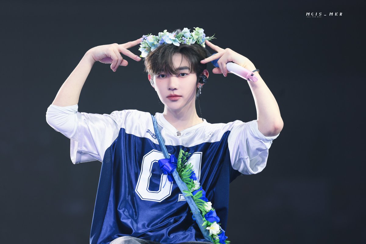 mer_mois0725's tweet photo. WORLD TOP STAR ZHANGHAO
HAPPY BIRTHDAY!
생일 축하해!
お誕生日おめでとう！
生日快乐！

#여름하늘이_하오로_물든_날
#25GoldenStarsForZhangHao
#章昊0725生日快乐 https://t.co/lhhDQwWoQT