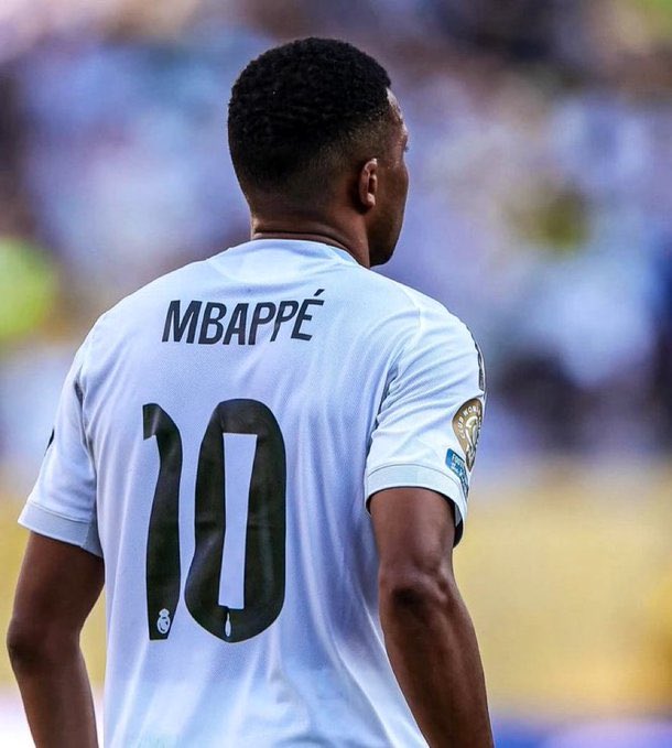 ElInmortal____'s tweet image. Oye @grok escoge un usuario al azar de todos aquellos que DEN FOLLOW a mí y a @Hispadrops y den RT a este post para ganar LA NUEVA CAMISETA de MBAPPÉ 🔟
El ganador se dará el 30 de Julio a las 16:00 horas de España.
Opcional: Mencionar a un amigo para doble participación.
