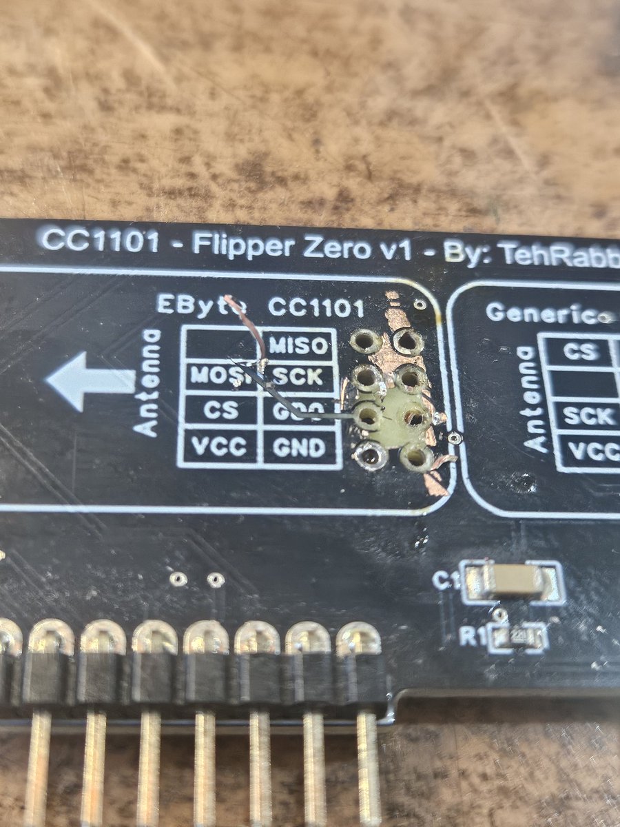 NitekryDPaul's tweet image. Today we learn epic failure pcb recovery techniques.