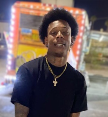 HPD is requesting assistance in locating Richland Deloney, a 21-year-old Las Vegas resident. Deloney was last seen in Henderson on July 14, 2025, near Mountain Vista Street and Ramrod Avenue. Contact 702-267-4705, 311, or Crime Stoppers at 702-385-5555