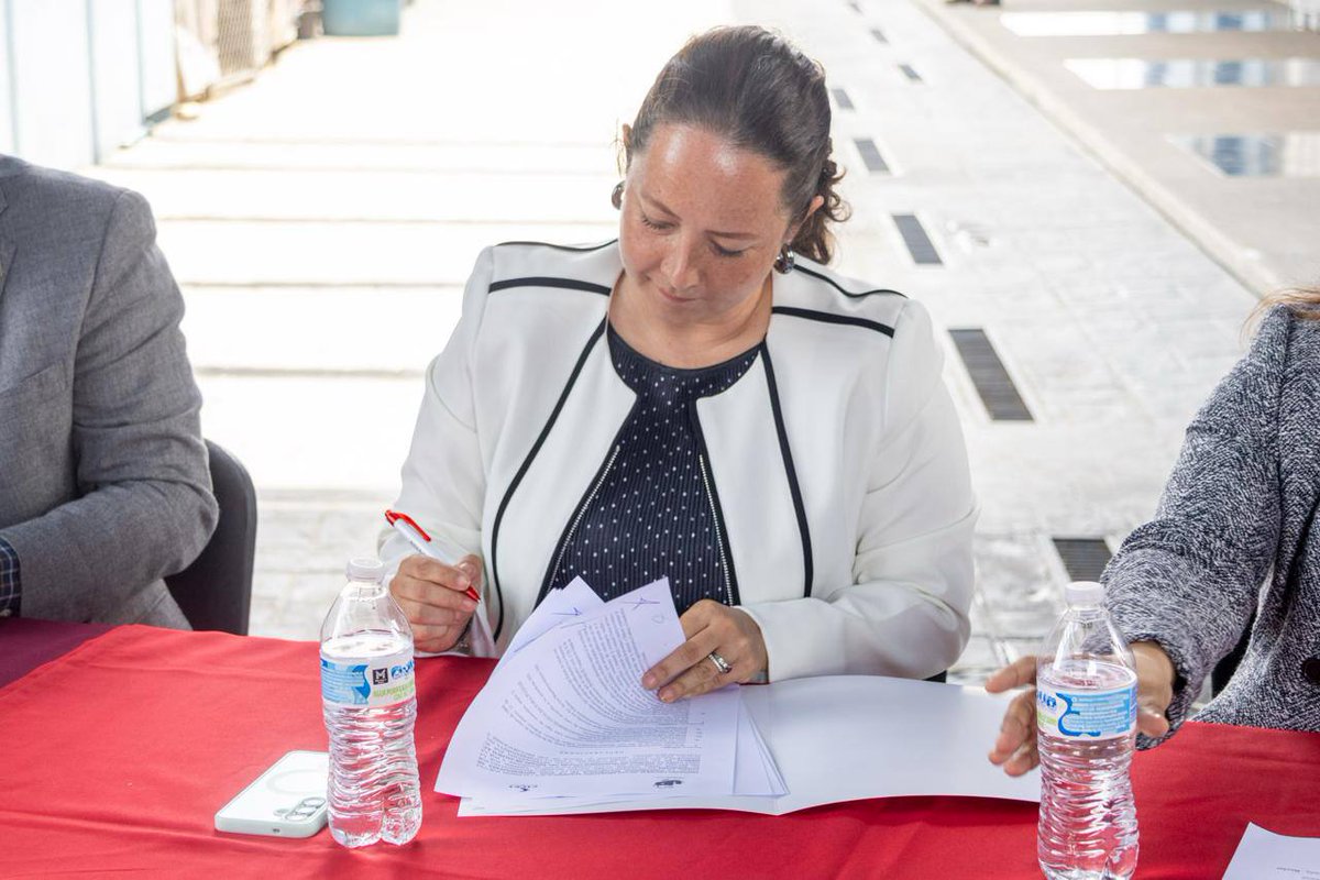 CICEJ (@cicej_) on Twitter photo El CICEJ visitó la Universidad Politécnica de la Zona Metropolitana de Guadalajara (UPZMG - <a href="/UPZMG/">Universidad Politécnica de la ZMG</a>) para la firma del convenio de vinculación entre nuestro Colegio y la universidad. Este acuerdo permitirá a los estudiantes un acompañamiento en su transición de la vida estudiantil El CICEJ visitó la Universidad Politécnica de la Zona Metropolitana de Guadalajara (UPZMG - <a href="/UPZMG/">Universidad Politécnica de la ZMG</a>) para la firma del convenio de vinculación entre nuestro Colegio y la universidad. Este acuerdo permitirá a los estudiantes un acompañamiento en su transición de la vida estudiantil