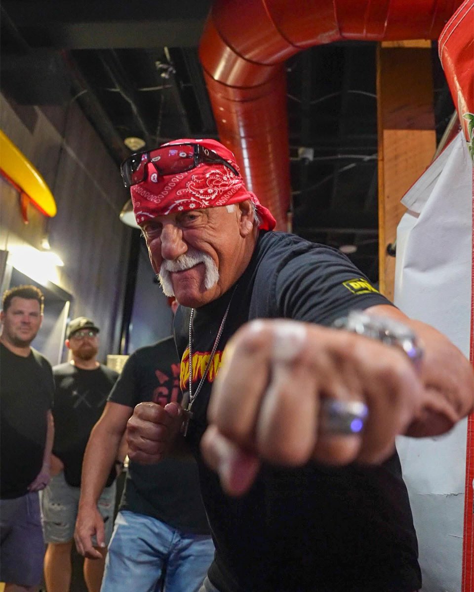 yaronafm's tweet image. Wrestling legend Hulk Hogan passes away💔