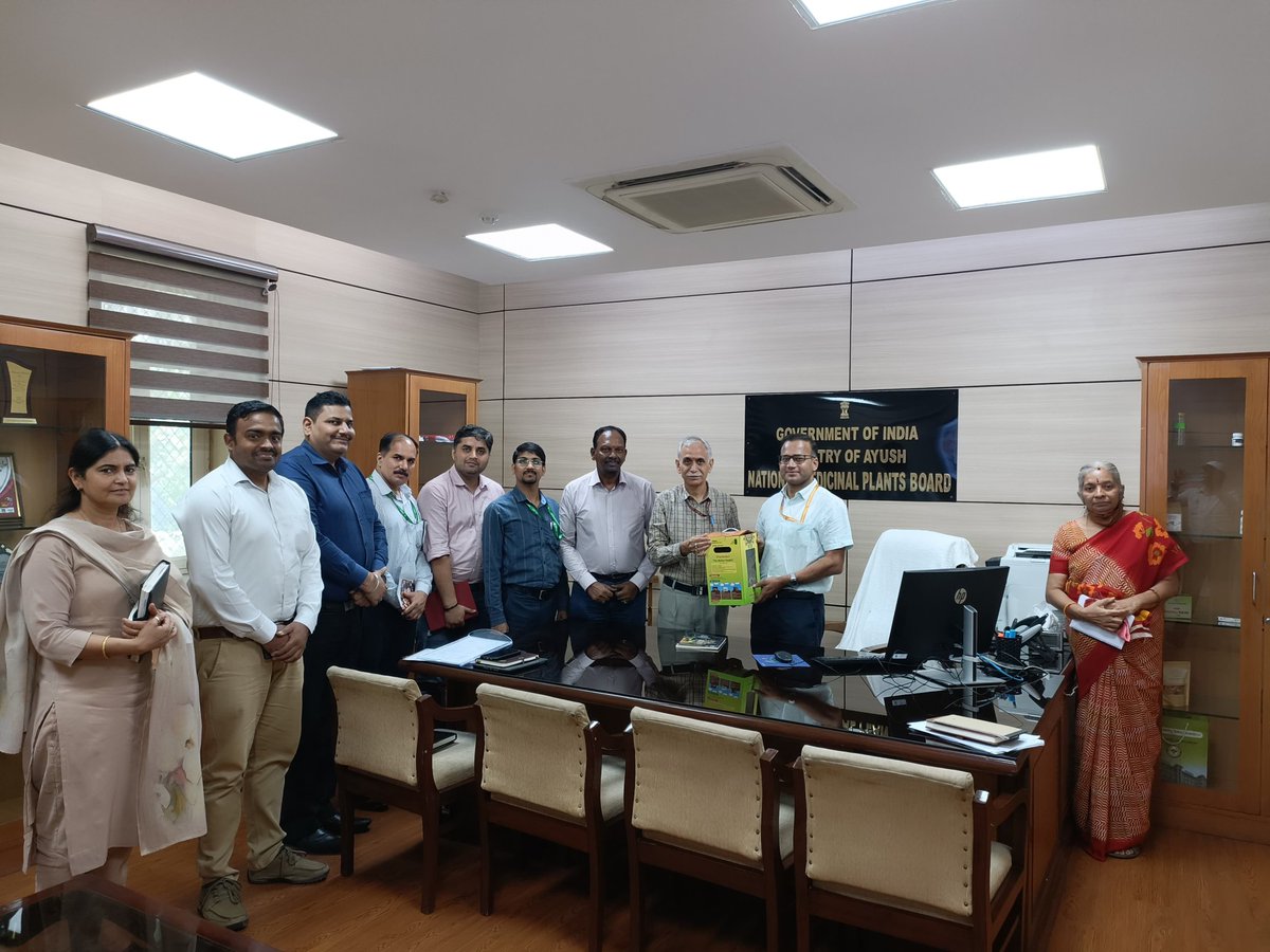 NMPB MoAyush (@nmpb1) on Twitter photo Today, Dr. Abdul Qayum IFS has joined in the post of new Deputy Chief Executive Officer (DYCEO) at National Medicinal Plants Board (NMPB) a section of <a href="/moayush/">Ministry of Ayush</a>,Indian Red Cross Society Building Annexe, New Delhi. Dr. <a href="/mahesh_dadhich/">Mahesh Dadhich 🇮🇳</a> Dr. <a href="/drqayumiitk/">Dr Abdul Qayum</a> <a href="/mpprataprao/">Prataprao Jadhav</a> <a href="/rashtrapatibhvn/">President of India</a> Today, Dr. Abdul Qayum IFS has joined in the post of new Deputy Chief Executive Officer (DYCEO) at National Medicinal Plants Board (NMPB) a section of <a href="/moayush/">Ministry of Ayush</a>,Indian Red Cross Society Building Annexe, New Delhi. Dr. <a href="/mahesh_dadhich/">Mahesh Dadhich 🇮🇳</a> Dr. <a href="/drqayumiitk/">Dr Abdul Qayum</a> <a href="/mpprataprao/">Prataprao Jadhav</a> <a href="/rashtrapatibhvn/">President of India</a>