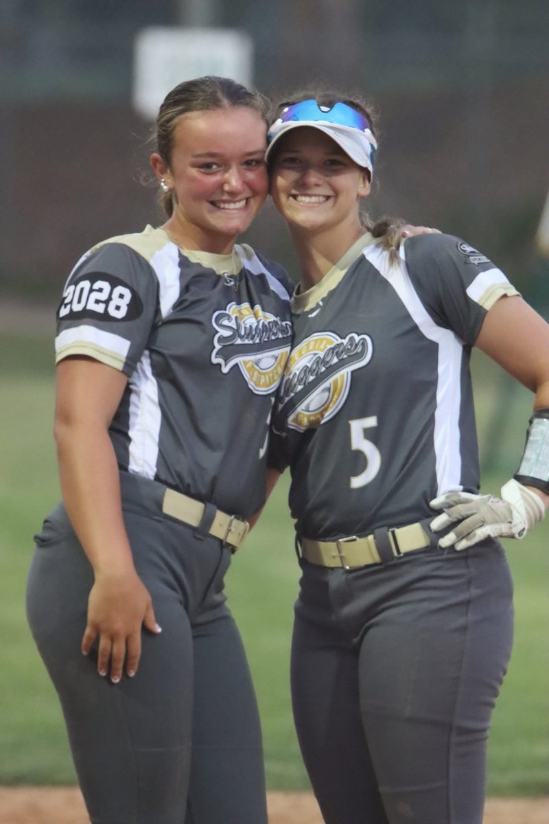 Lucy Oetting (@lucy_oetting) on Twitter photo We ended our season yesterday but super blessed to have been able to play with such a great group of girls! Sad to move up but I know the younger girls will do great things! Our year round record was 52-15! <a href="/EnosGass/">Renee Enos Gass</a> <a href="/GoldPeoria/">Peoria Sluggers 16u Gass/18u Hayes</a> <a href="/BSherSB/">Barb Sherwood</a> <a href="/Softball_Home/">Softball Home🥎</a> <a href="/ExtraInningSB/">EXTRA INNING SOFTBALL</a> <a href="/los_stuff/">Carlos Arias</a> We ended our season yesterday but super blessed to have been able to play with such a great group of girls! Sad to move up but I know the younger girls will do great things! Our year round record was 52-15! <a href="/EnosGass/">Renee Enos Gass</a> <a href="/GoldPeoria/">Peoria Sluggers 16u Gass/18u Hayes</a> <a href="/BSherSB/">Barb Sherwood</a> <a href="/Softball_Home/">Softball Home🥎</a> <a href="/ExtraInningSB/">EXTRA INNING SOFTBALL</a> <a href="/los_stuff/">Carlos Arias</a>