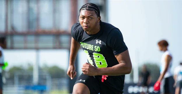 tyler_calvaruso's tweet image. Early Look: 10 edge rushers – including several potential five-star prospects – in the 2027 class who could fit well at Penn State.

247sports.com/college/penn-s…
