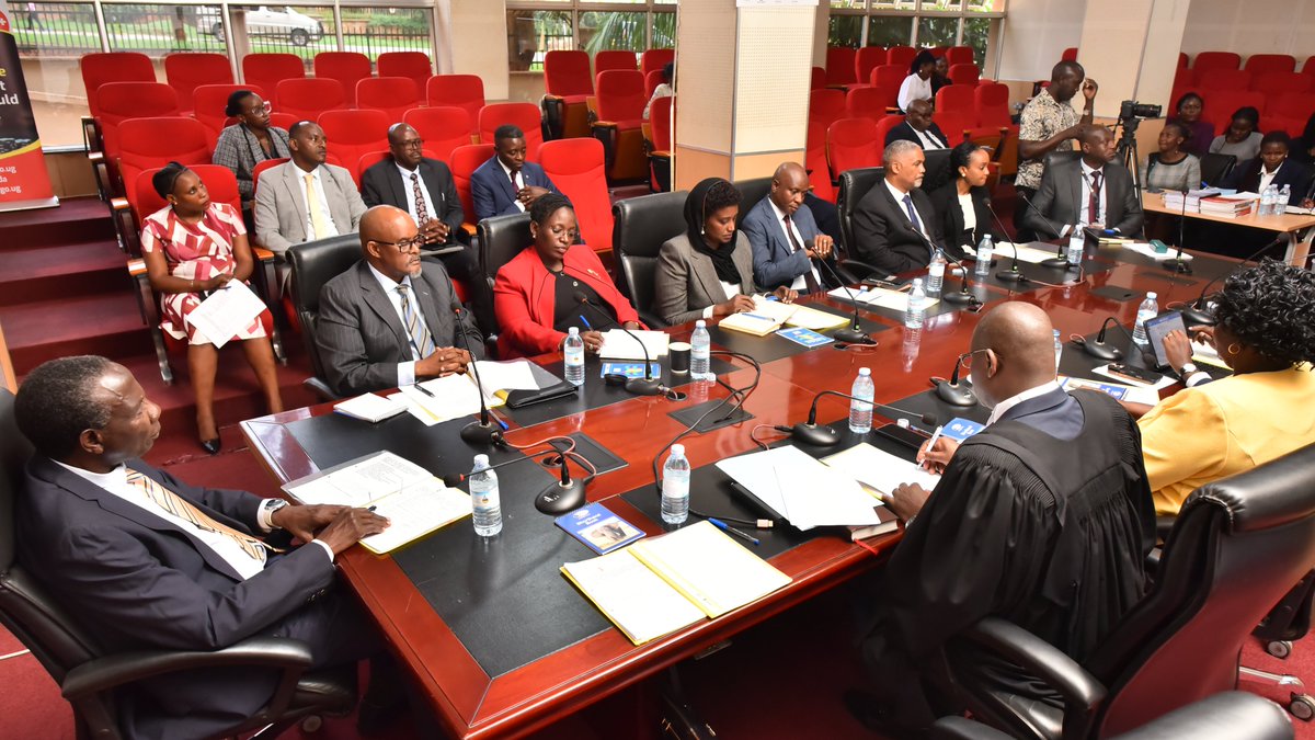 National Lotteries and Gaming Regulatory Board (@lgrb_uganda) on Twitter photo 📢Inauguration of New Board Members
Today, the Hon. Minister of <a href="/mofpedU/">Ministry of Finance</a> <a href="/MatiaK5/">Matia Kasaija</a> officiated the handover ceremony of the new Board Members, commending the outgoing Board for its transformative leadership and charging the new Board to align regulation with Uganda’s broader 📢Inauguration of New Board Members
Today, the Hon. Minister of <a href="/mofpedU/">Ministry of Finance</a> <a href="/MatiaK5/">Matia Kasaija</a> officiated the handover ceremony of the new Board Members, commending the outgoing Board for its transformative leadership and charging the new Board to align regulation with Uganda’s broader