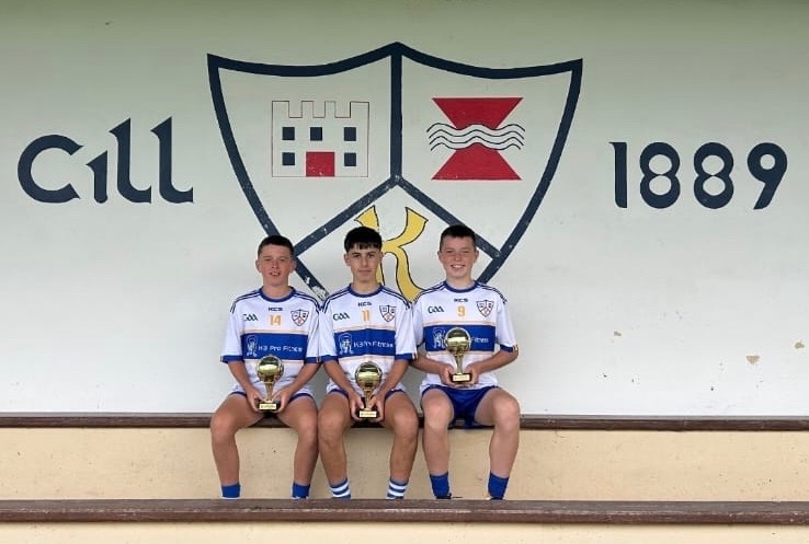 Congratulations to Luke Clifford, Rian Foley and Cathal Flynn who recently represented Keel in the under 14 Kerry clubs skills competition in Currans and went on to win the competition. 🟦⬜️🟨🏆