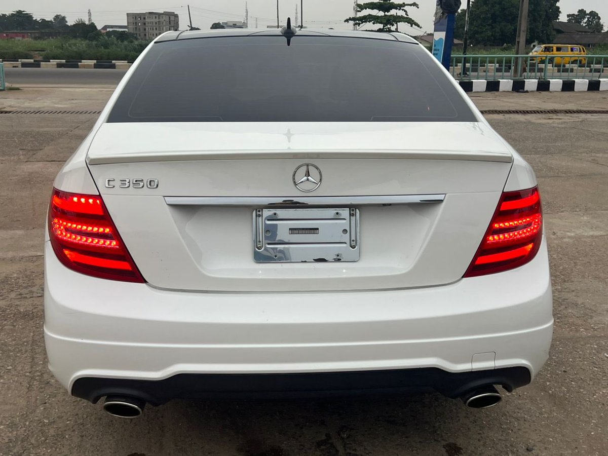 maziechidiime's tweet image. 𝕏𝘛𝘩𝘦 2013 MERCEDES C300 nnukwu ụgbọ ala (FOREIGN USED).
Ọ𝘯ụ 𝘢𝘩ị𝘢:₦14,999,999 &lt;Fourteen million nine hundred ninety-nine thousand nine hundred ninety-nine naira only&gt;
FREE DELIVERY.
𝕌𝕊𝔻𝕋🪙.
𝔹𝕋ℂ🪙.
🚏𝕃𝔸𝔾𝕆𝕊.
🏗️:echiytk.