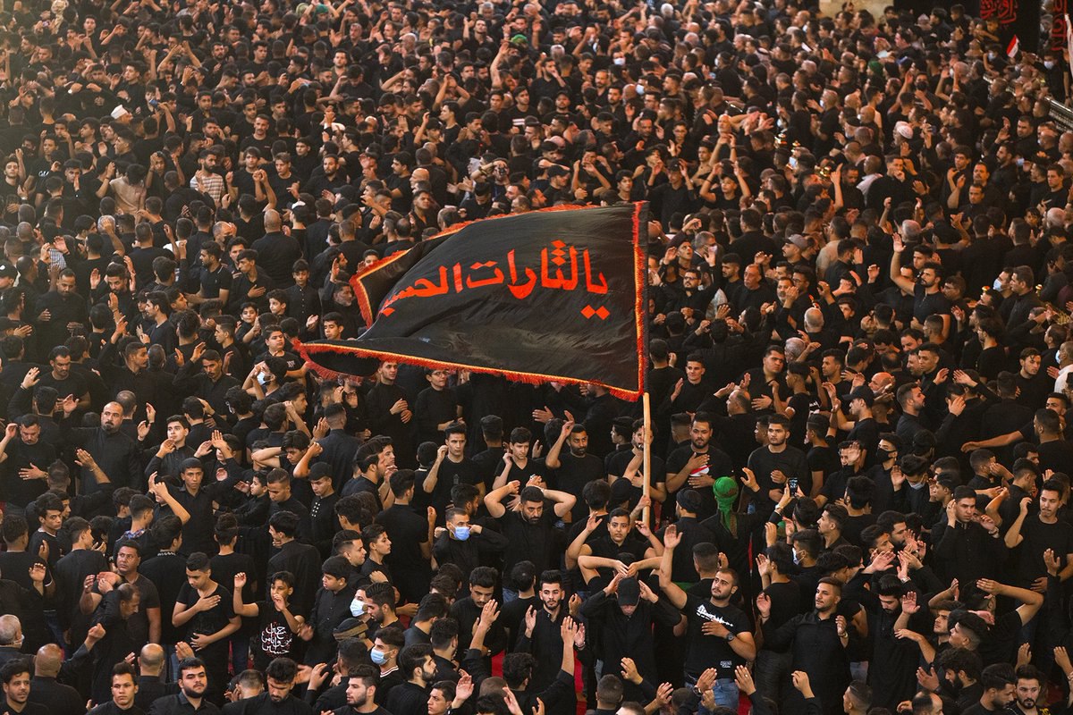 timsar07's tweet image. ما وارثان کربایم… ما اهل کوفه نیستیم!
اگر امروز دستهایمان بر ماشه است،
از دستان بریده عباس، شرم داریم که عقب بنشینیم
#حب_الحسین_یجمعنا
#اتحاد_حسینی