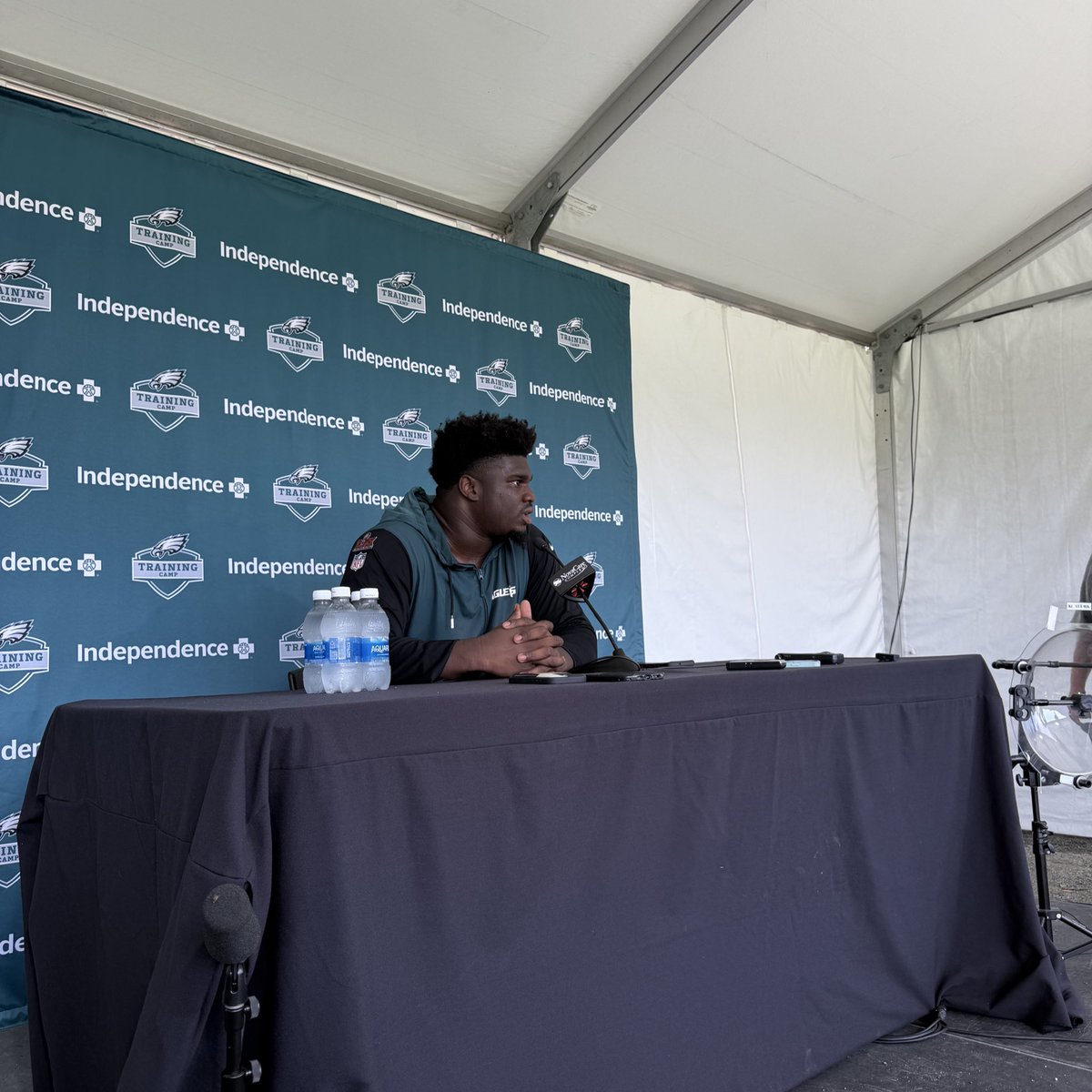 ashlynrsullivan's tweet image. Jordan Davis said he lost 26 pounds this offseason and the Eagles have a goal weight of 330 pounds which is what he weighed in at yesterday.
“I understand my role is bigger this year, what is expected of me is bigger.”
