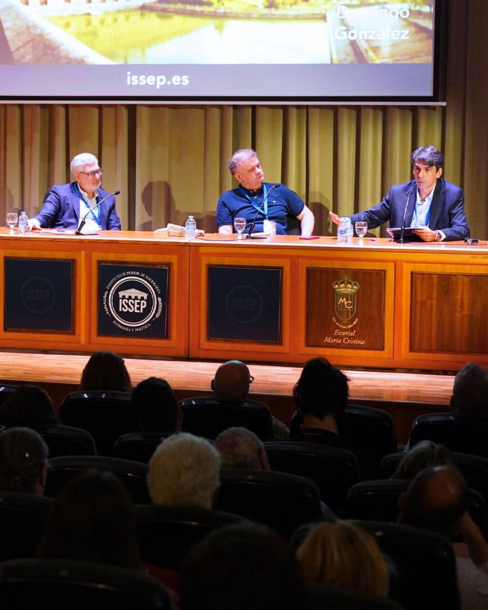 ISSEP_France's tweet image. 🇪🇸 Les 18, 19 et 20 juillet, @IssepMadrid a tenu son université d’été à El Escorial sur le thème : « Occident, Chrétienté, Europe : le crépuscule d’une civilisation ? »
Un événement rassemblant plus de 300 participants autour de grandes figures intellectuelles, clôturé par une…
