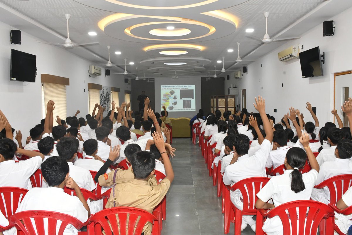 KonarkCorps's tweet image. “Precision Action, Decisive Impact”

#BaldEagleBrigade conducted Outreach Programme at #ArmyPublicSchool, Government Engineering College &amp;amp; Gujarat Adani Institute of Medical Sciences in #Bhuj - highlighting the spectacular success of #IndianArmy in #OperationSindoor.

@adgpi