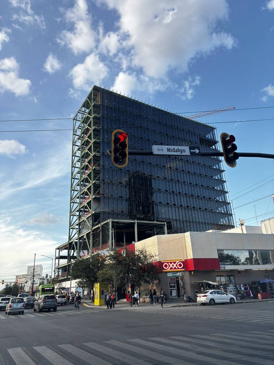 Diego de Monterrey (@diegodemty) on Twitter photo Despidiéndonos de la estructura verde que, sin querer, hizo historia en nuestro #Monterrey
Una bonita tarde del 23 de julio de 2025.
<a href="/TunelTiempoMty/">El Túnel del Tiempo MTY</a> <a href="/GPL59323899/">Greg</a> <a href="/Historia_Regia/">Historia_Regia</a> <a href="/TITOSABINAS/">Héctor Jaime Treviño</a> <a href="/MARIOGAMEZTV/">MARIO GAMEZ</a> <a href="/nelvaldez/">Nelson Valdez</a> <a href="/Mty_Leones/">Vecino de Cumbres</a> <a href="/MtyFollow/">MtyFollow®</a> <a href="/NL_historia/">Historia Nuevo León</a> <a href="/LoQuePasaEnNL/">@QuePasaEnNL ®️</a> Despidiéndonos de la estructura verde que, sin querer, hizo historia en nuestro #Monterrey
Una bonita tarde del 23 de julio de 2025.
<a href="/TunelTiempoMty/">El Túnel del Tiempo MTY</a> <a href="/GPL59323899/">Greg</a> <a href="/Historia_Regia/">Historia_Regia</a> <a href="/TITOSABINAS/">Héctor Jaime Treviño</a> <a href="/MARIOGAMEZTV/">MARIO GAMEZ</a> <a href="/nelvaldez/">Nelson Valdez</a> <a href="/Mty_Leones/">Vecino de Cumbres</a> <a href="/MtyFollow/">MtyFollow®</a> <a href="/NL_historia/">Historia Nuevo León</a> <a href="/LoQuePasaEnNL/">@QuePasaEnNL ®️</a>
