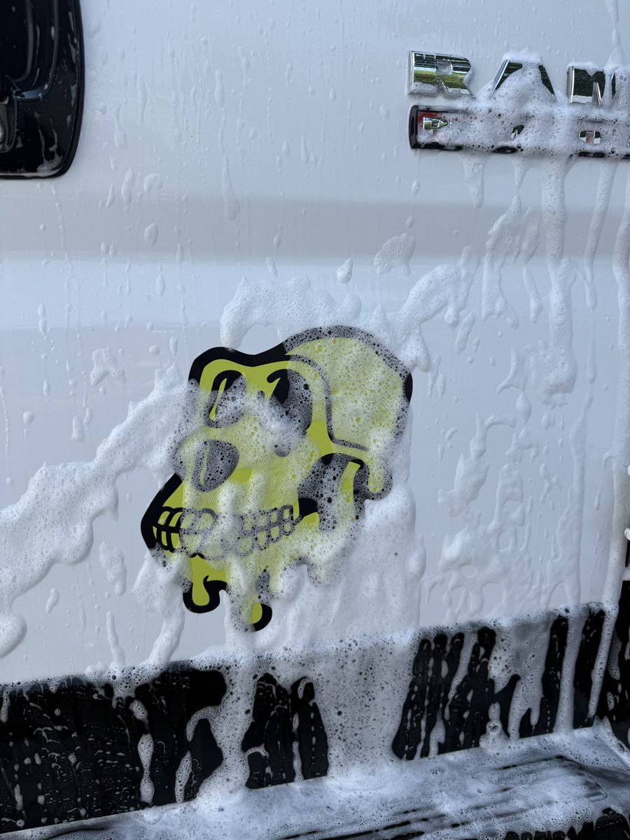 JcsSnacks's tweet image. Skull always stays on 🤝🍌