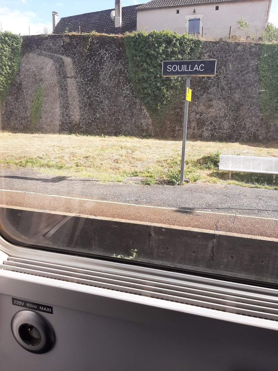 Burwida's tweet image. Woua c&apos;est une vraie ville ?