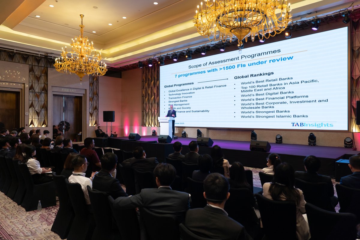 UrsBolt's tweet image. The best retail #banks in #Thailand today versus the Future of Finance in 2035.
Contrasting topics I presented and moderated at the #FinanceThailand25 by @TheAsianBanker in #Bangkok today. @linebkth @TabInsights #banking