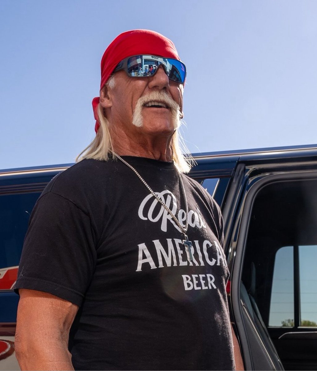 The larger-than-life hero of our childhood has stepped out of the ring forever.
Rest easy, #HulkHogan. You slammed your way into our hearts. 💔🕊️
#RIPHulkHogan #ChildhoodHero