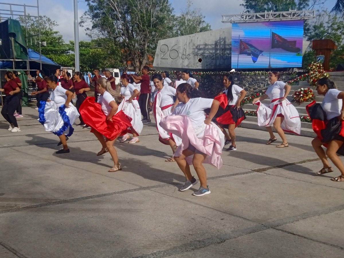 La plaza 26 de noviembre acogió este #24DeJulio la celebración provincial en #Camagüey por la efemérides del #Moncada. 

#MinasEn26
#PorCamagüeyTodo
#LaLuchaNoHaCesado